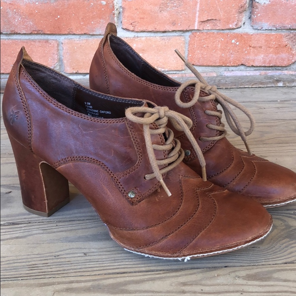 Frye Adrienne Oxford Brown Leather size 9 1/2
